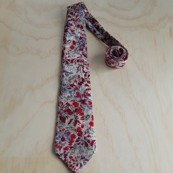 Tradizoni Silk Tie - Picture 4 of 7